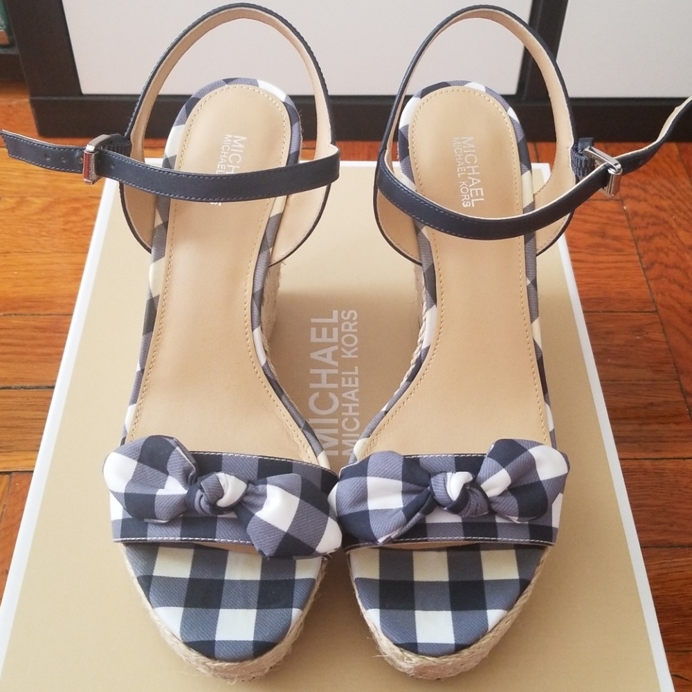 Michael kors espadrille wedge sandal, size 8.5